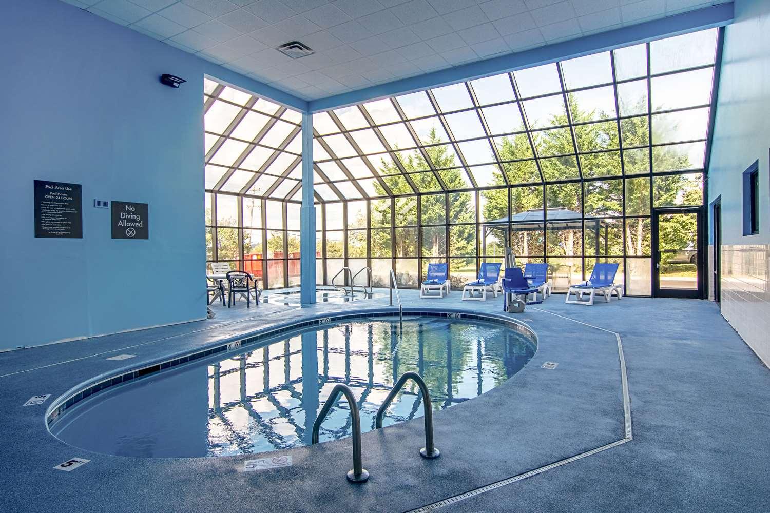 swimming pool spa
