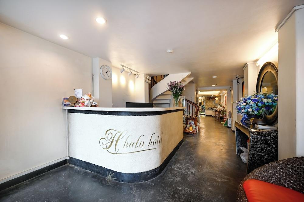 lobby