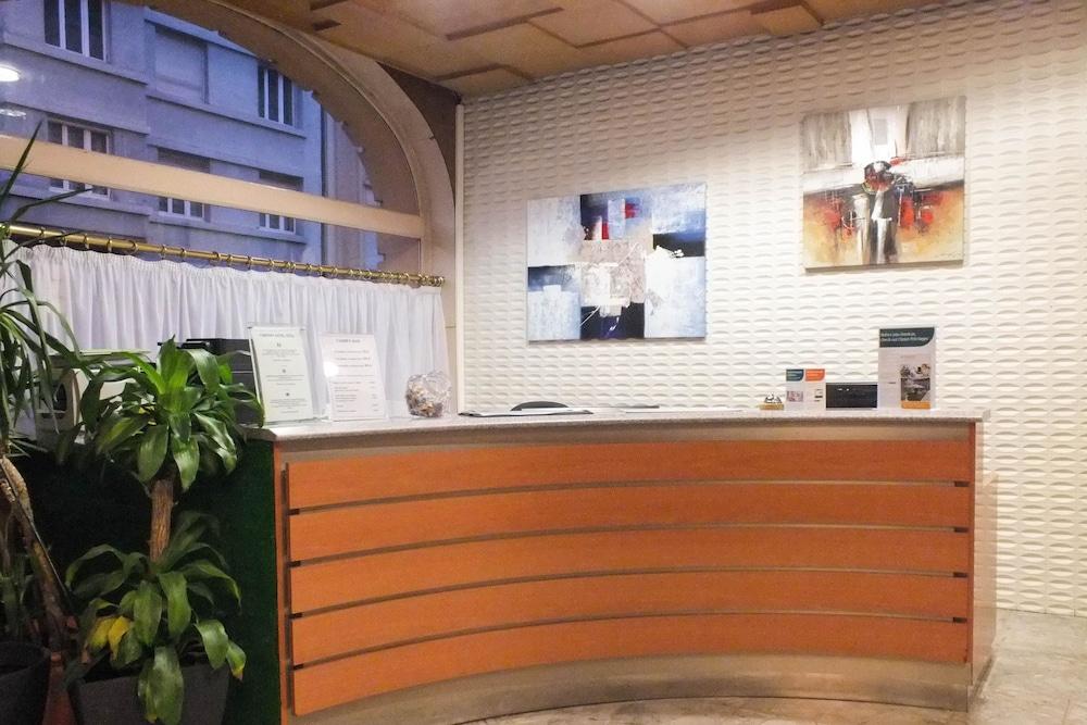 lobby