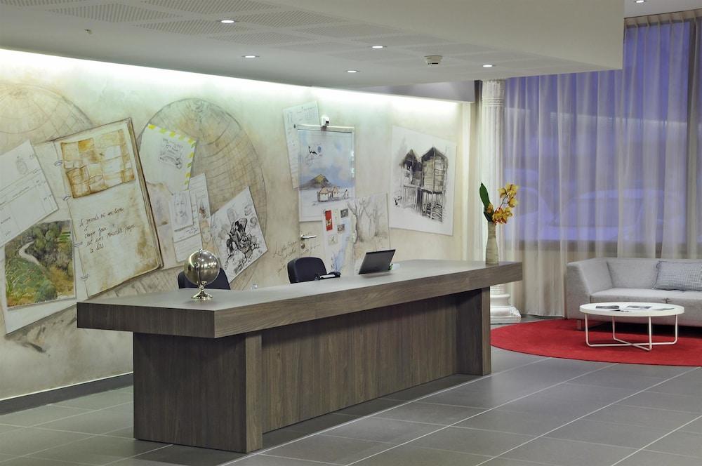 lobby