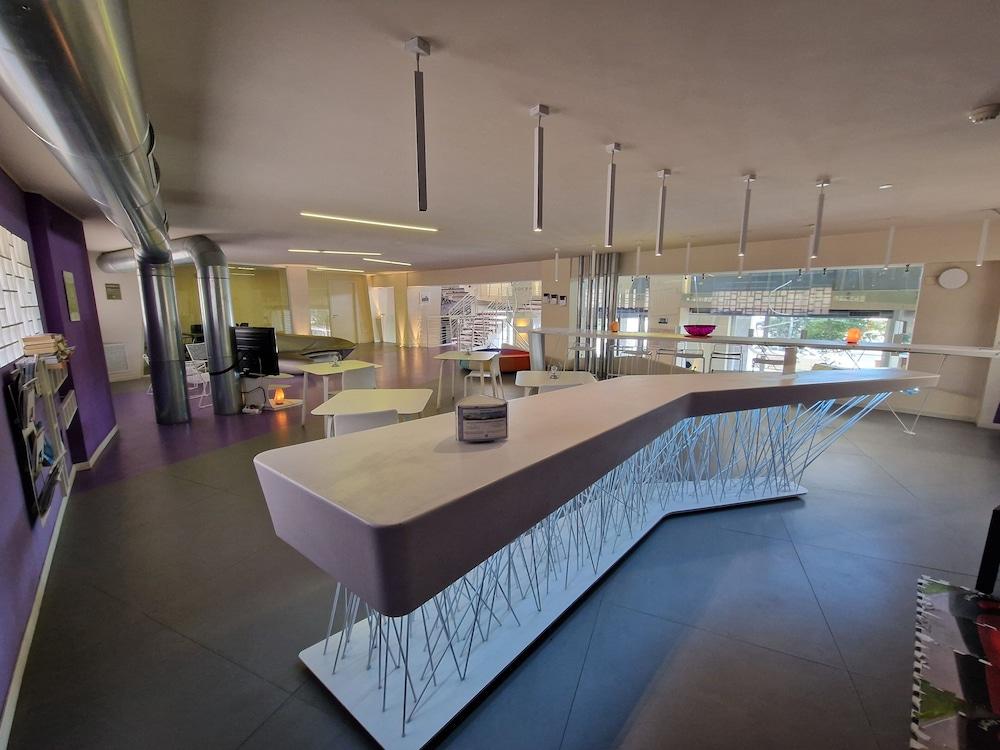 lobby