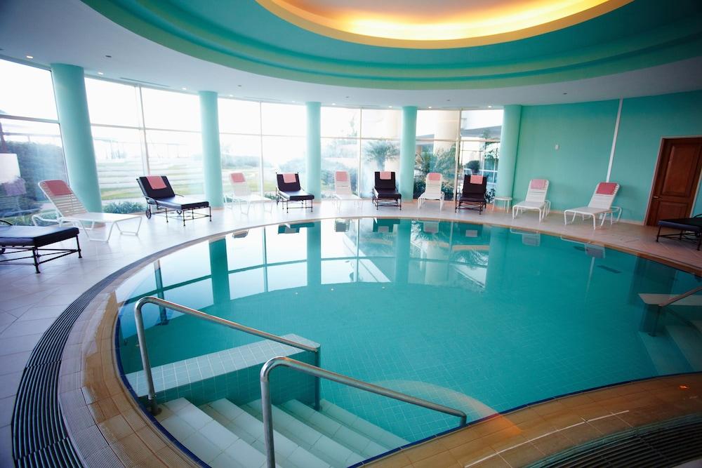 swimming pool spa