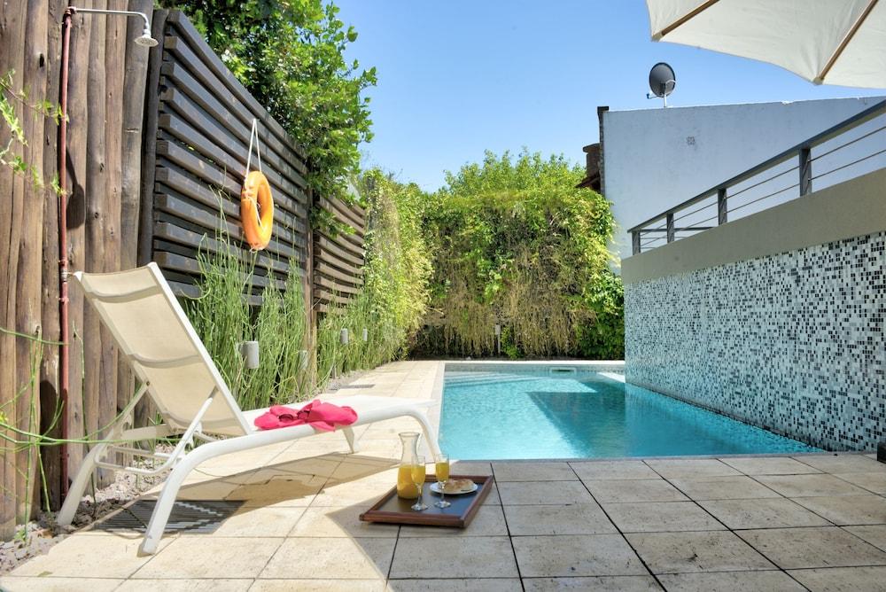 swimming pool spa