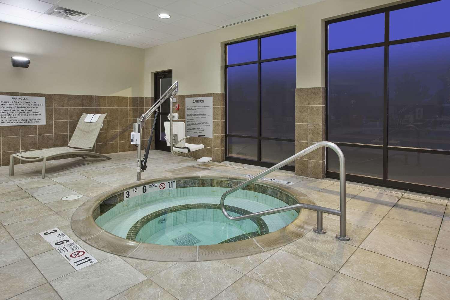 swimming pool spa
