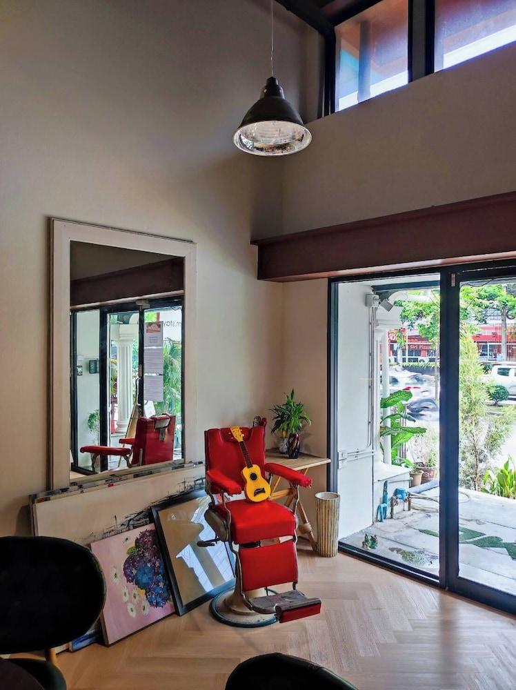 lounge
