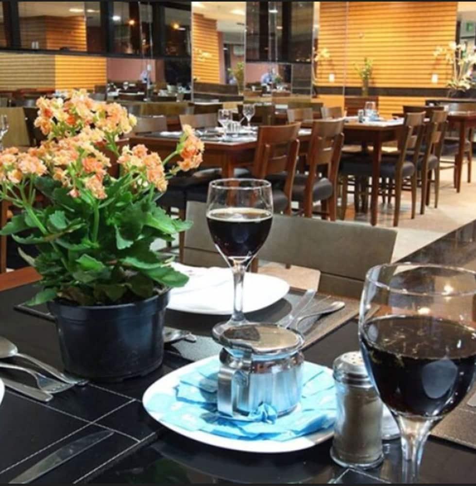 restaurant-cafeteria