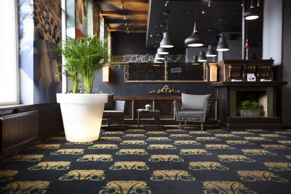 lobby