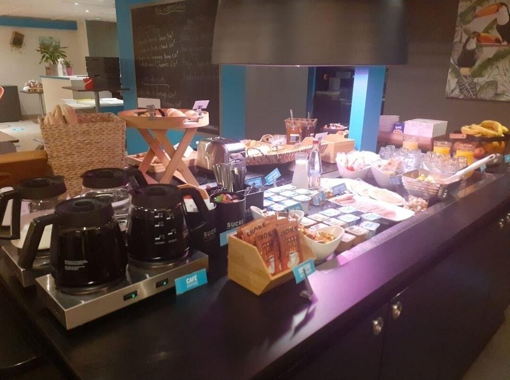 restaurant-cafeteria