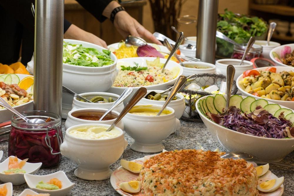 restaurant-cafeteria