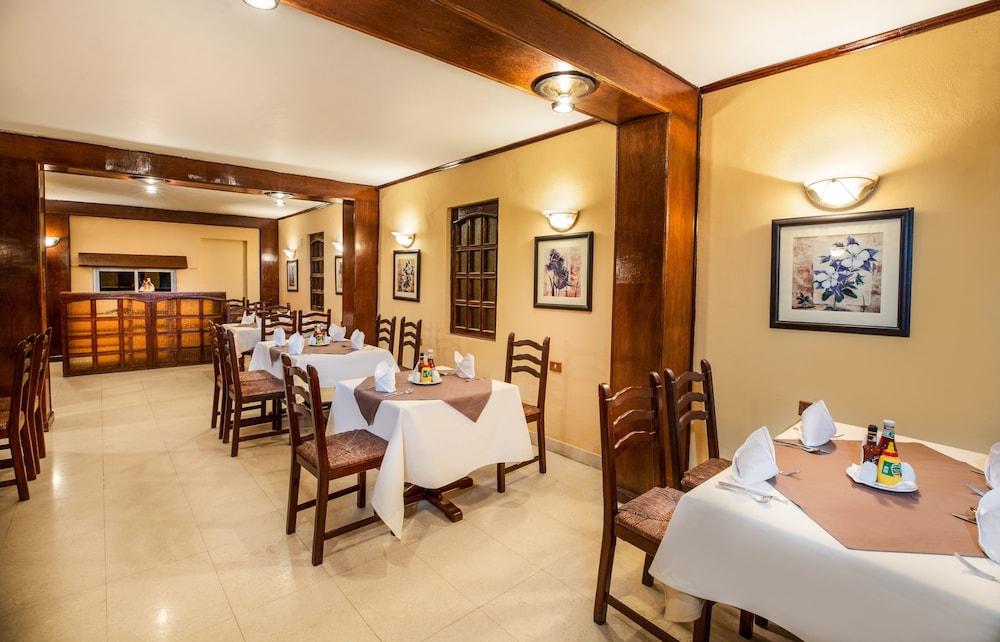 restaurant-cafeteria