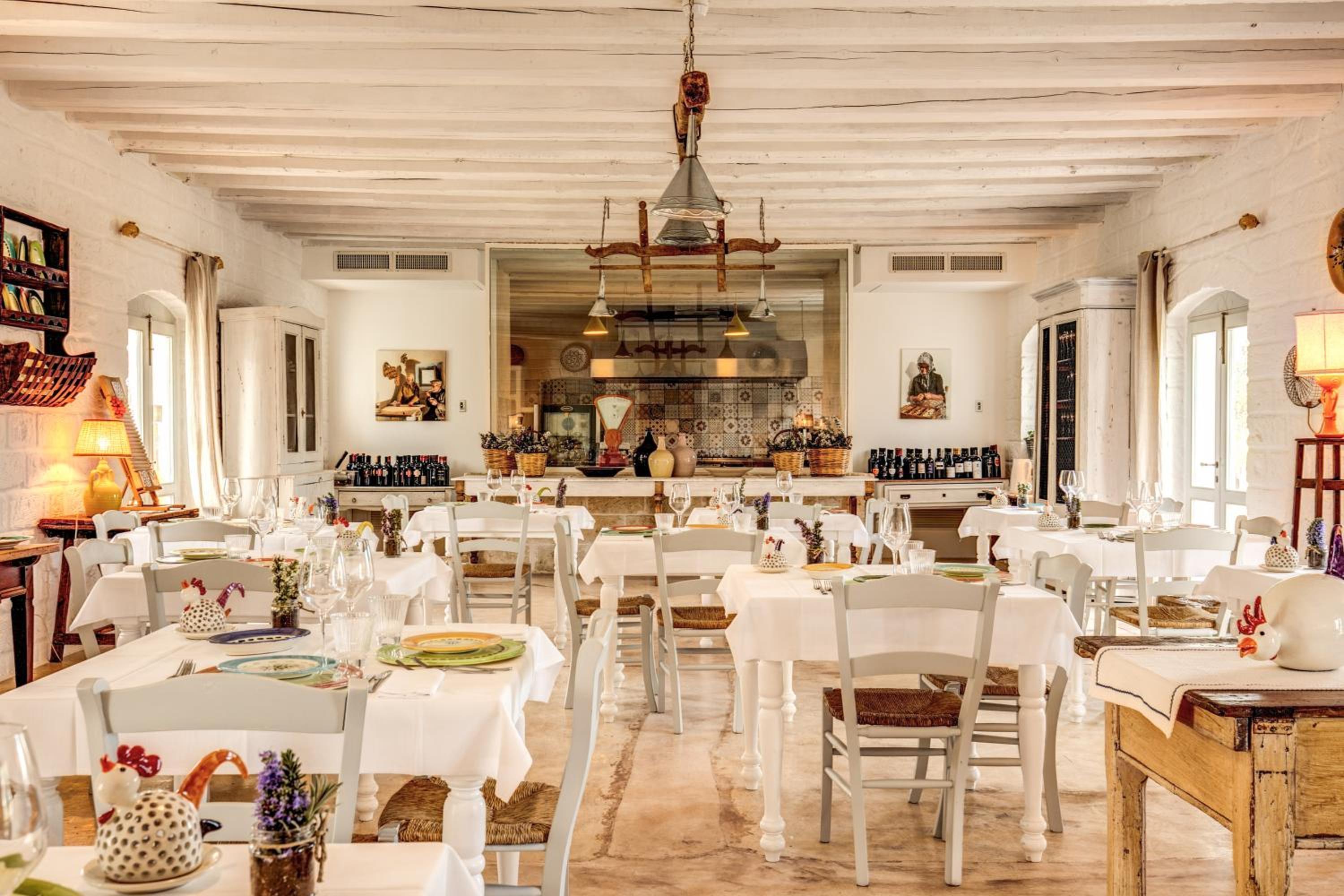 restaurant cafeteria