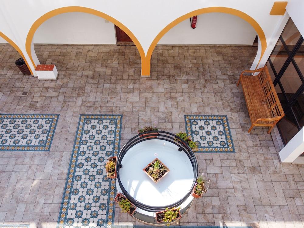 lobby