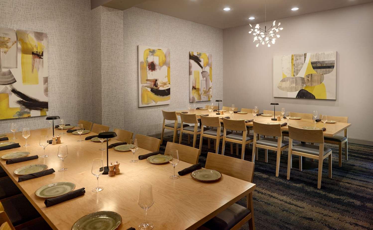 restaurant cafeteria