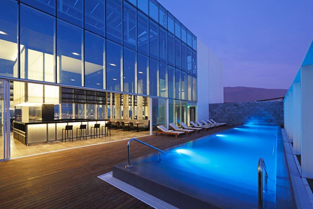 swimming pool spa