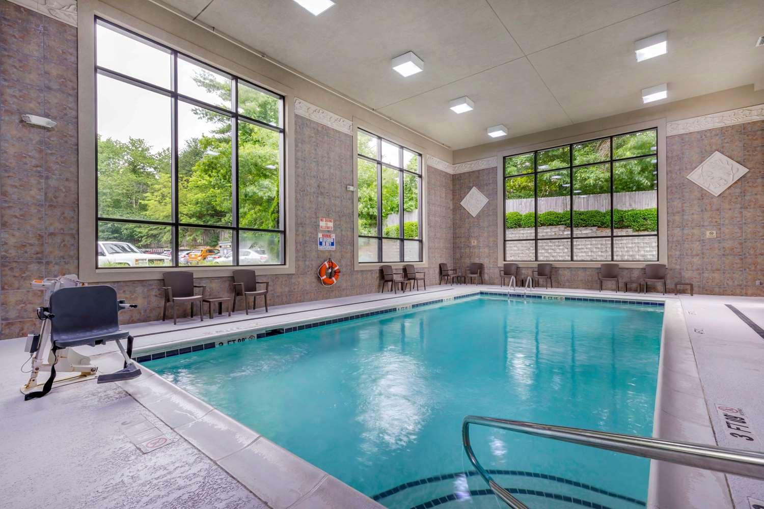 swimming pool spa