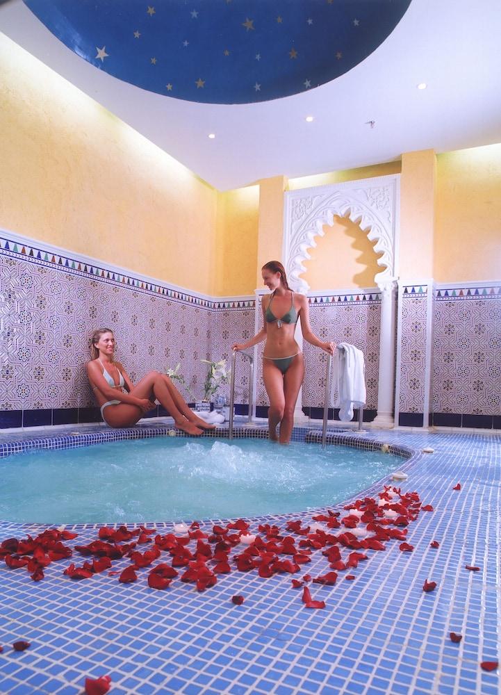 swimming pool spa