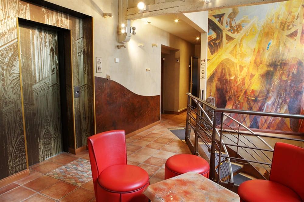 lounge