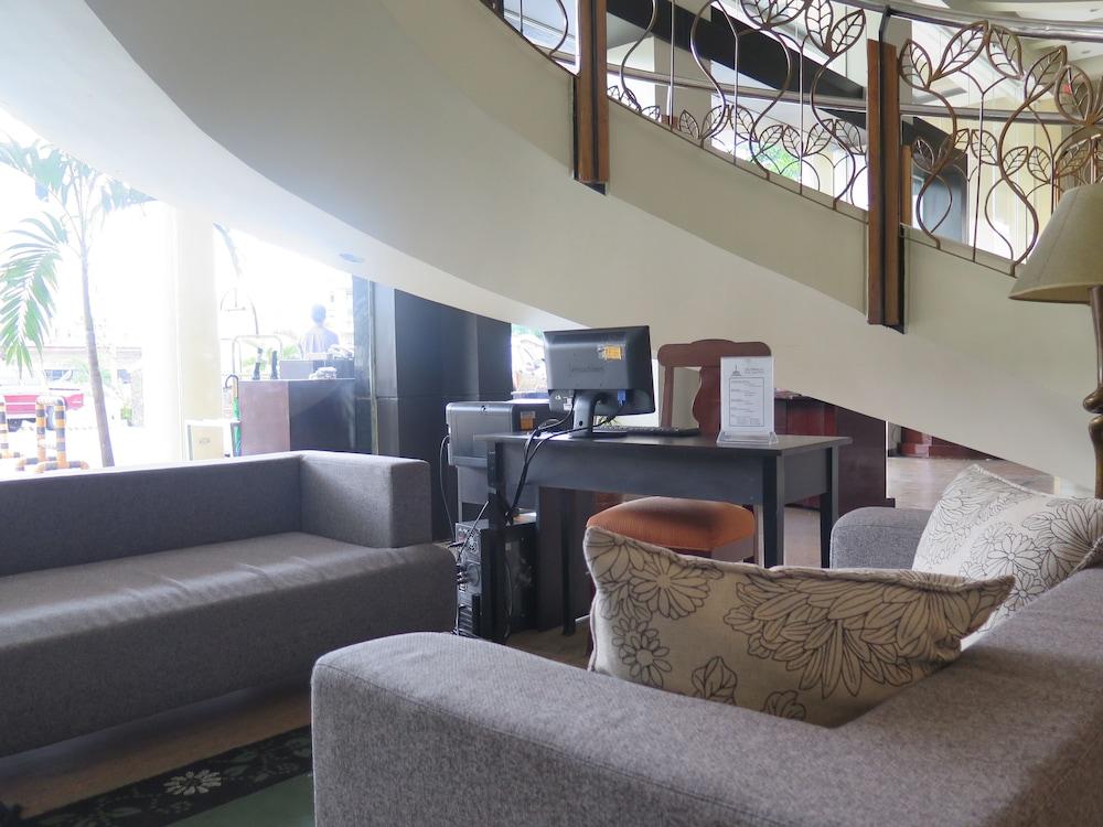 lounge