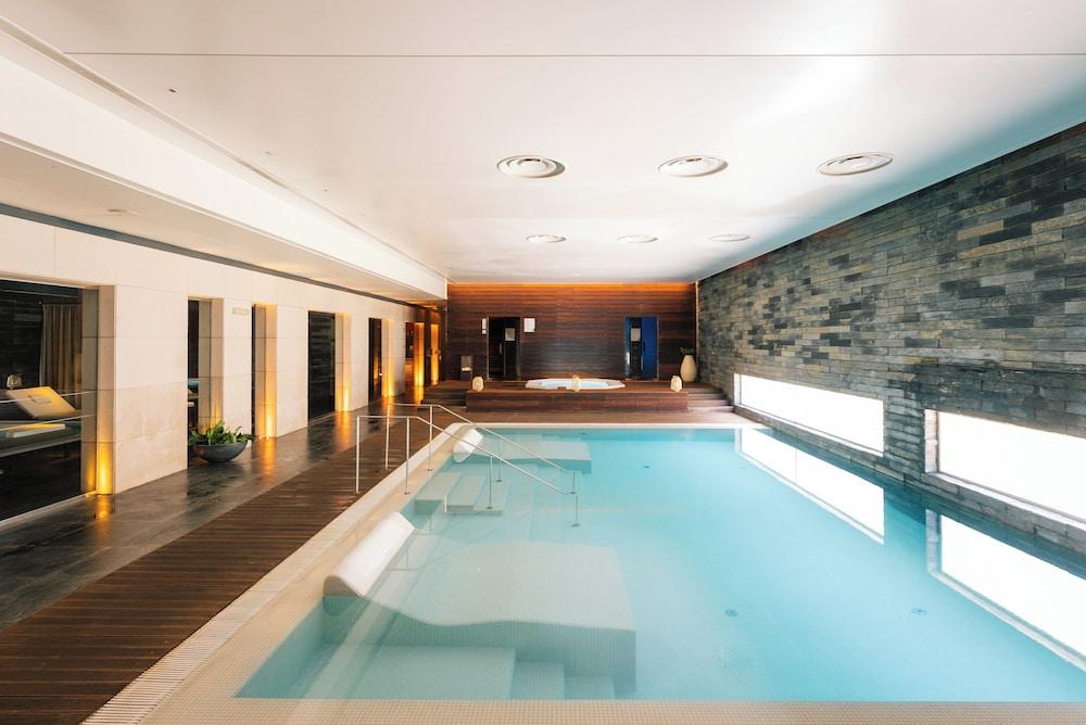 swimming pool spa