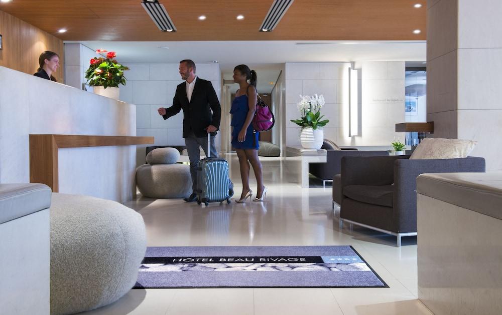 lobby