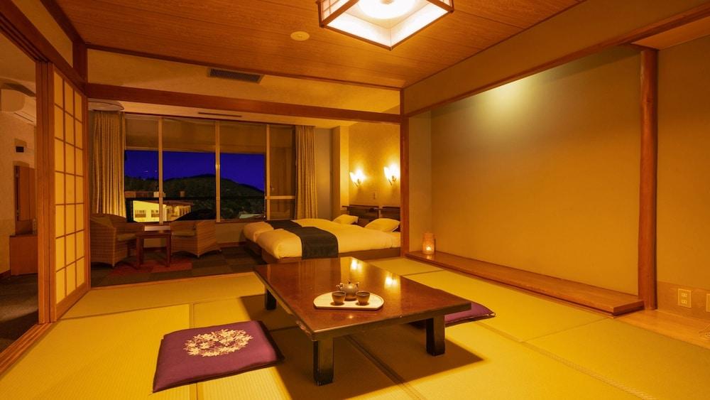 swimming pool spa