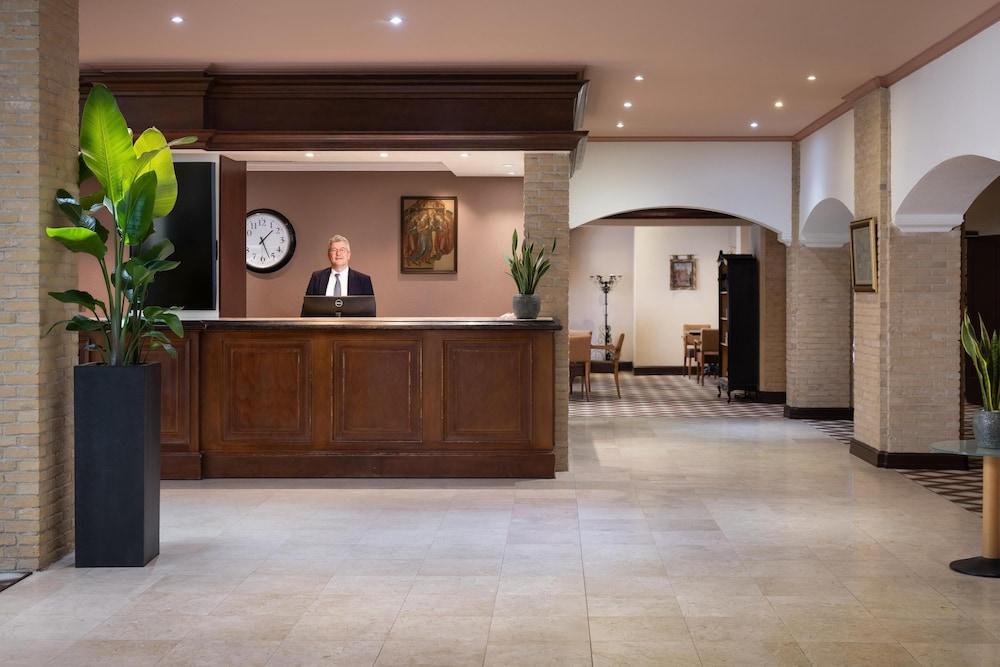 lobby