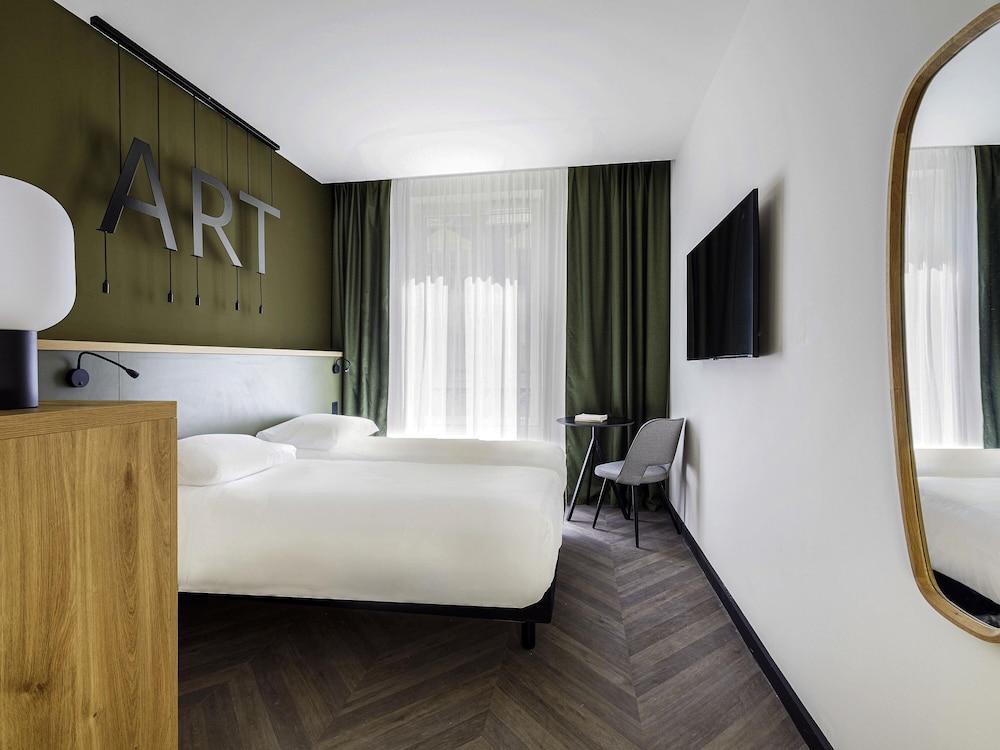 rooms