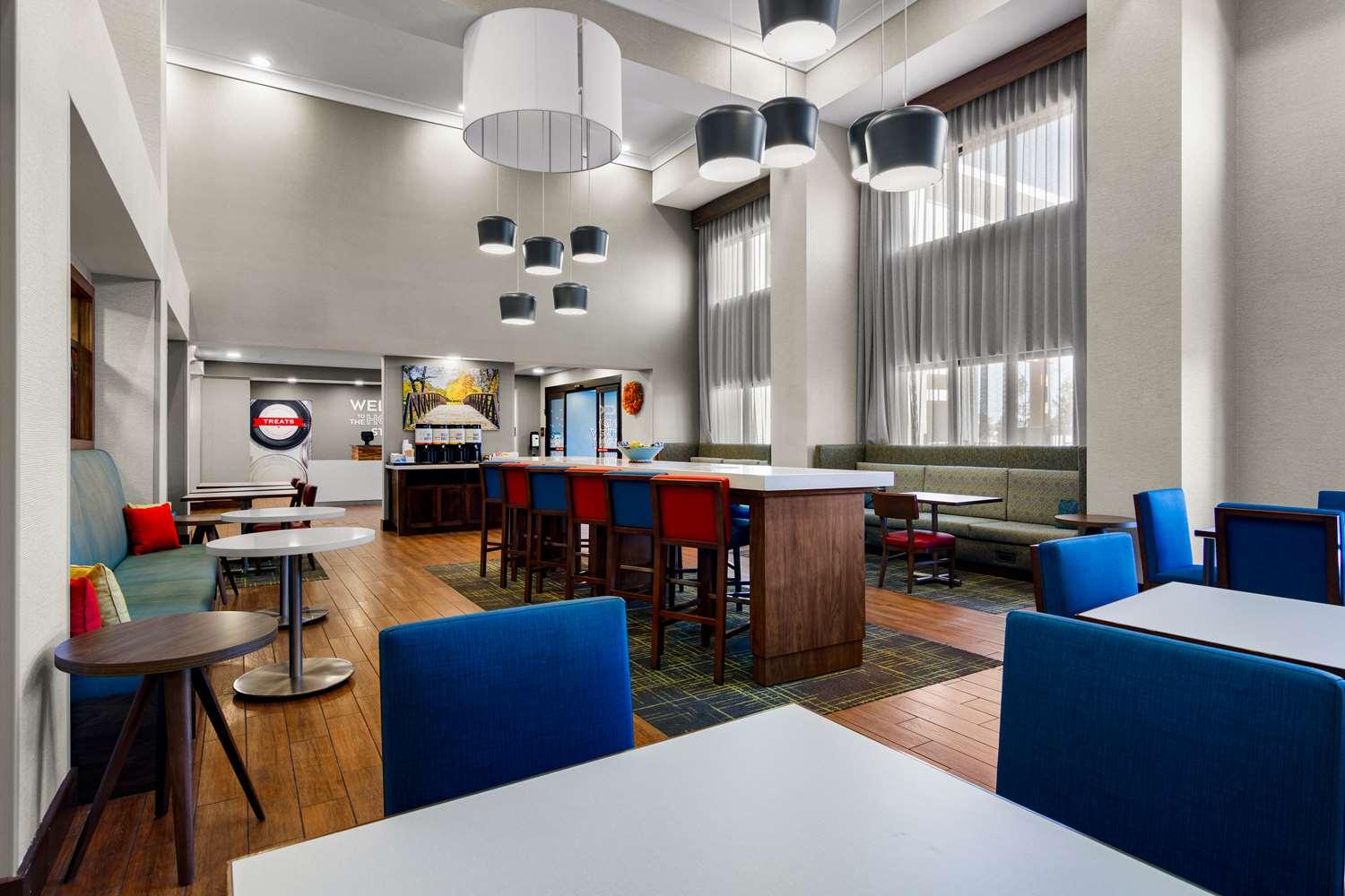 restaurant cafeteria