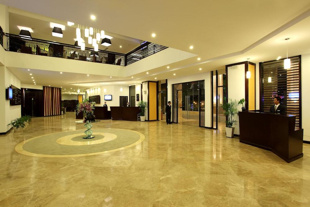 lobby