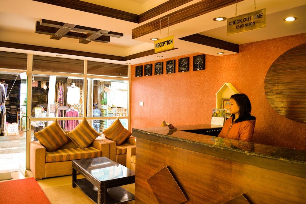 lounge