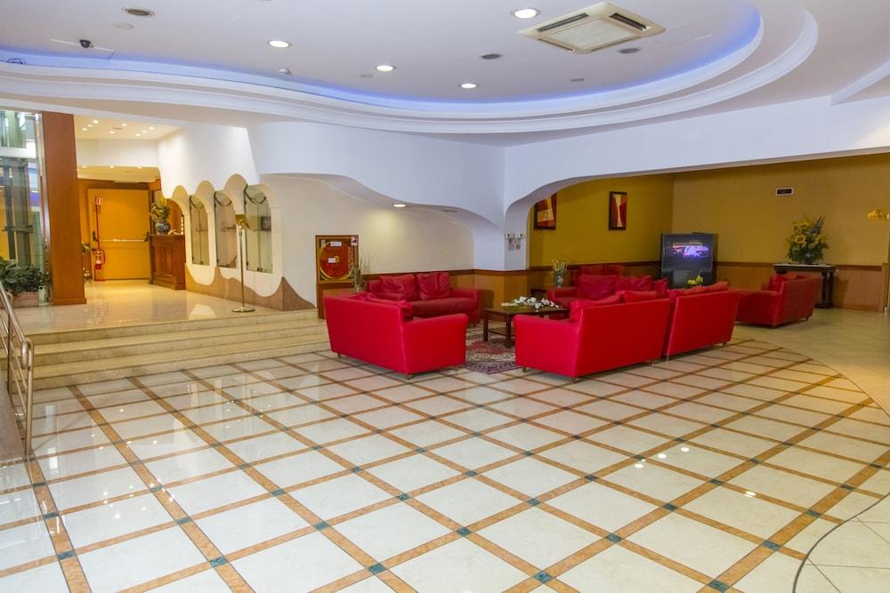 lobby