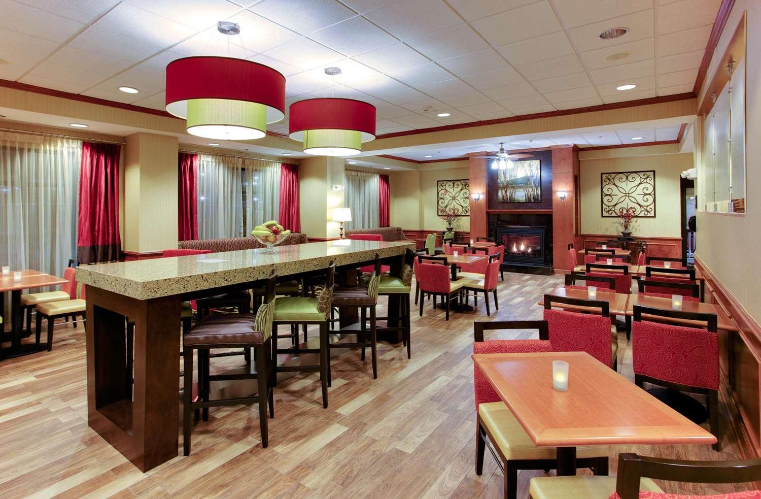 restaurant cafeteria