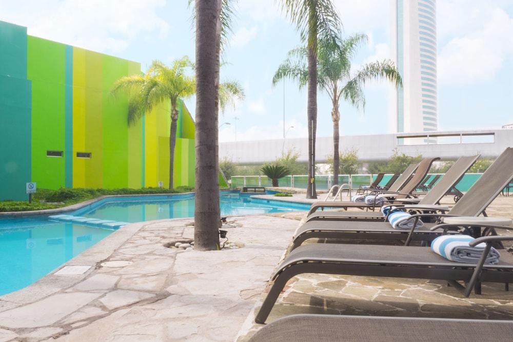 swimming pool spa
