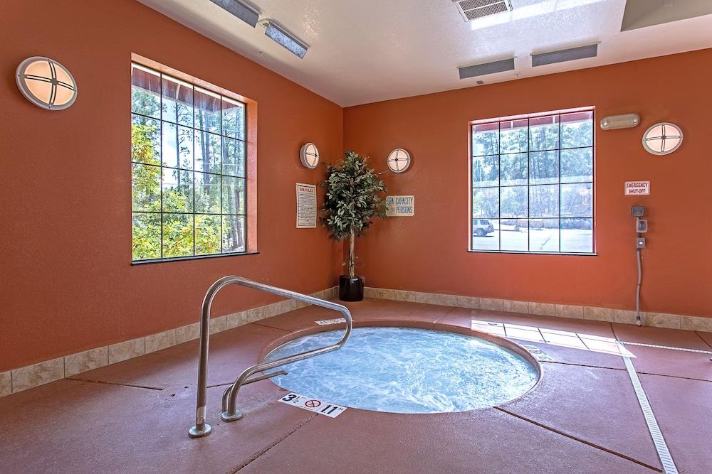 swimming pool spa