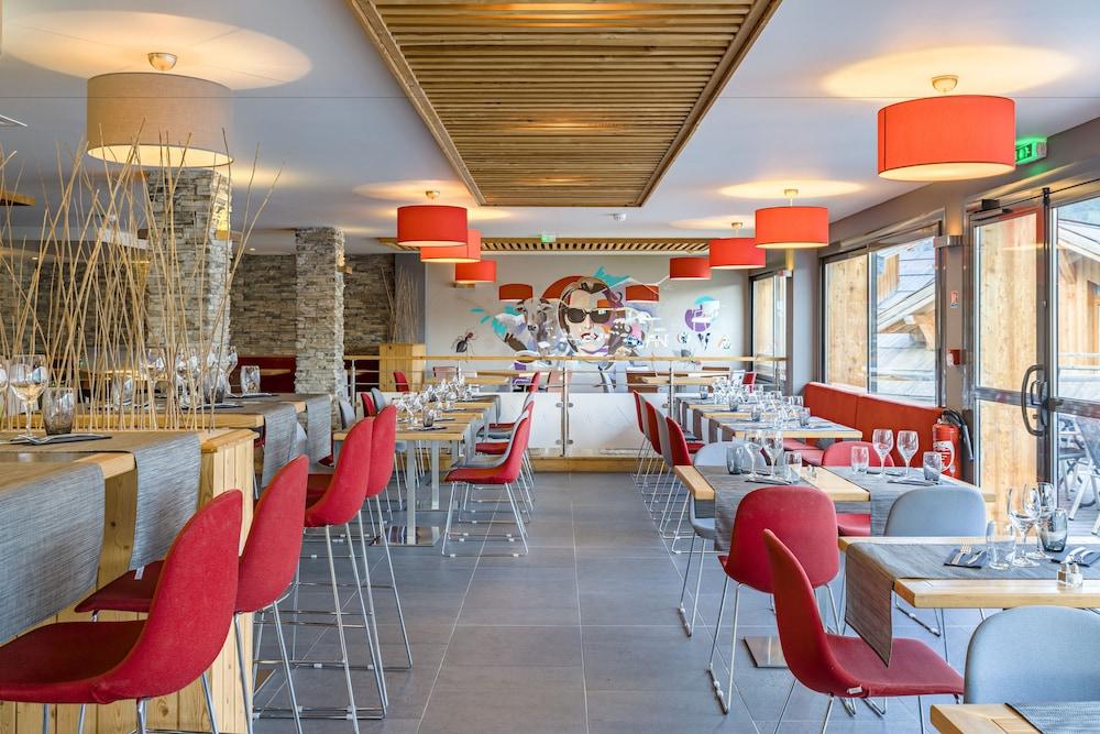 restaurant cafeteria