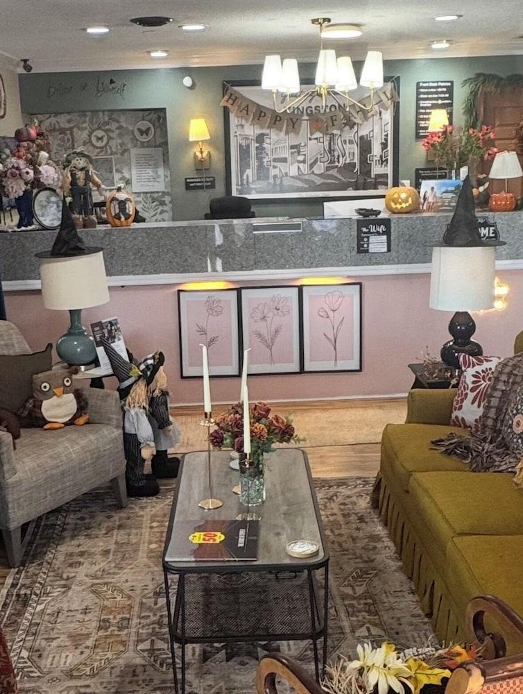 lounge