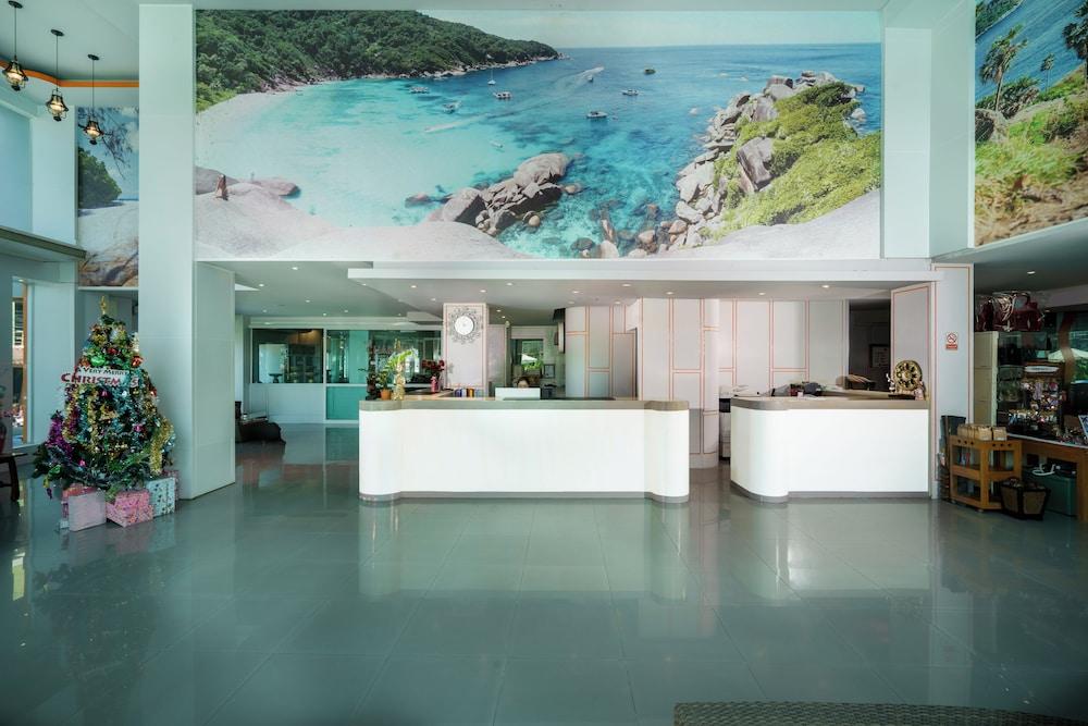 lobby
