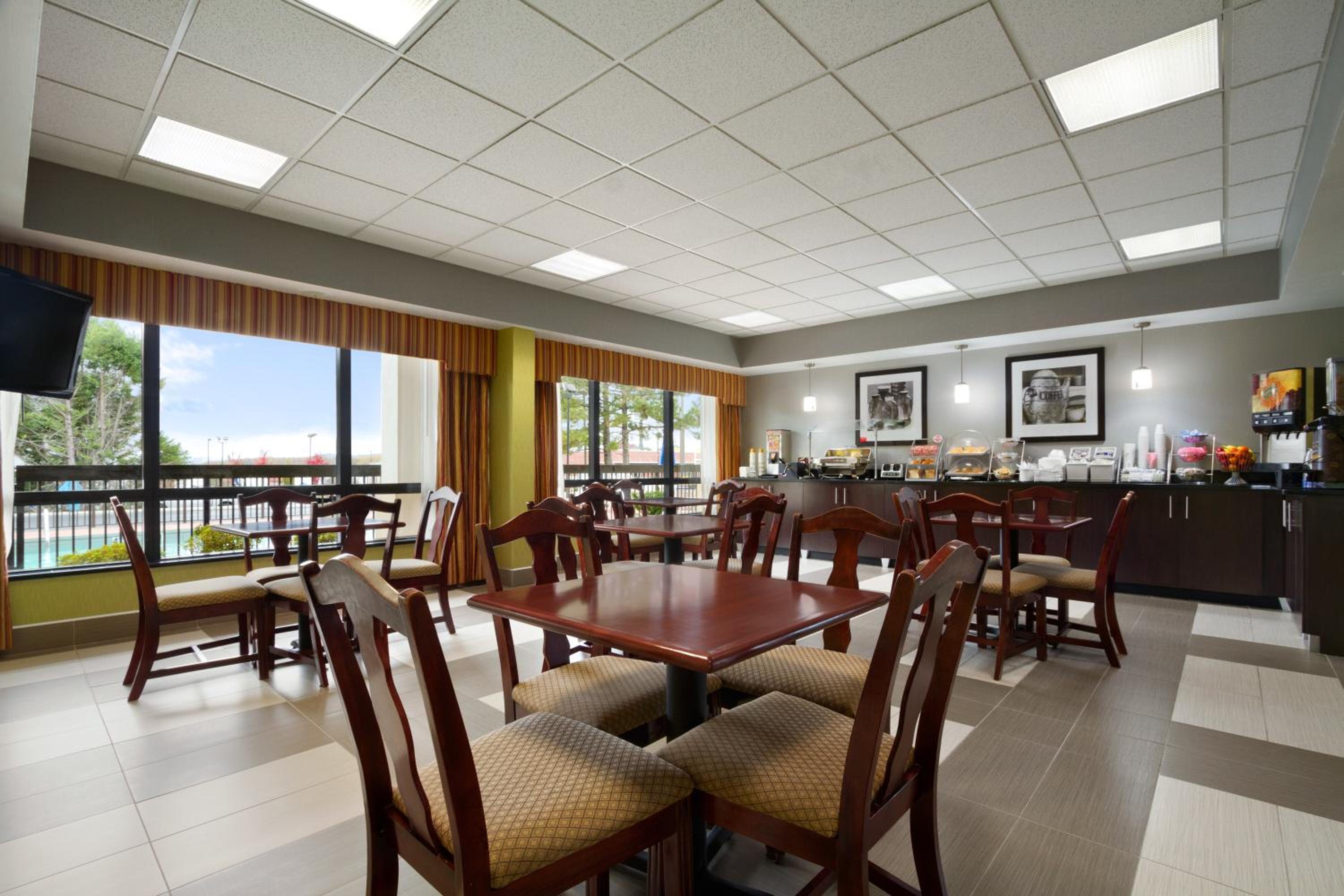 restaurant cafeteria