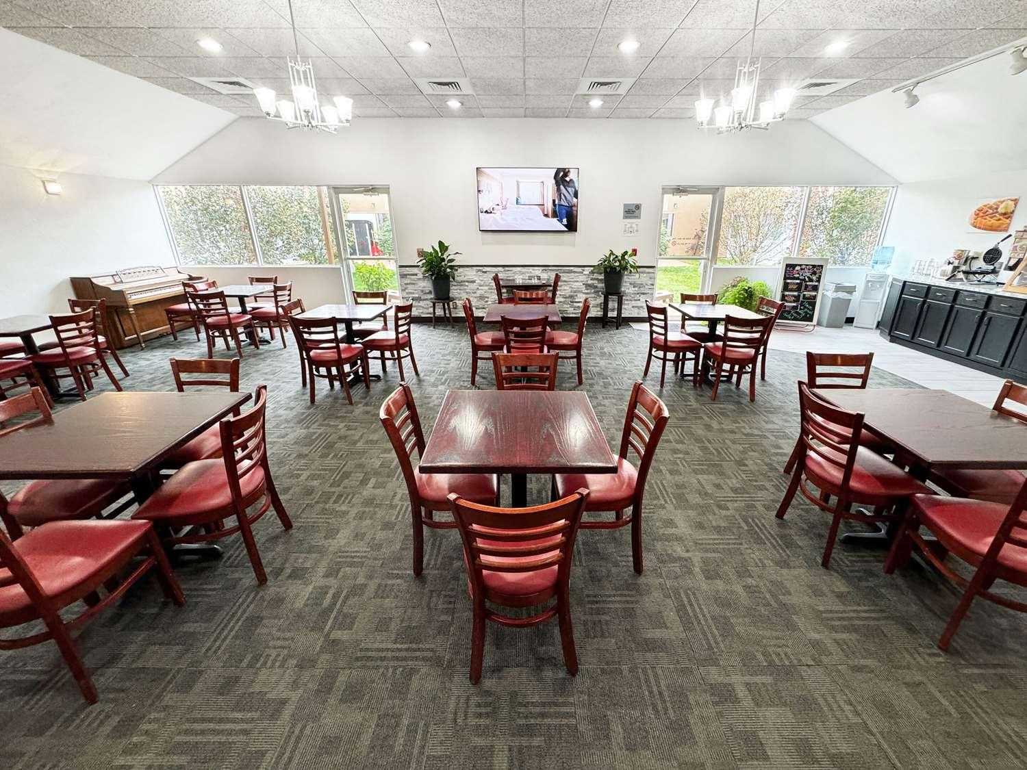 restaurant cafeteria
