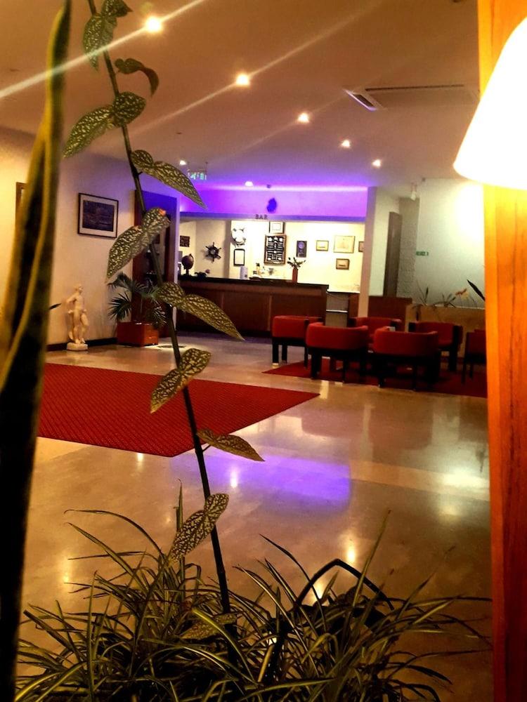 lobby