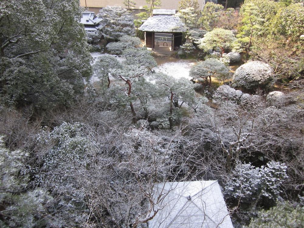 surroundings