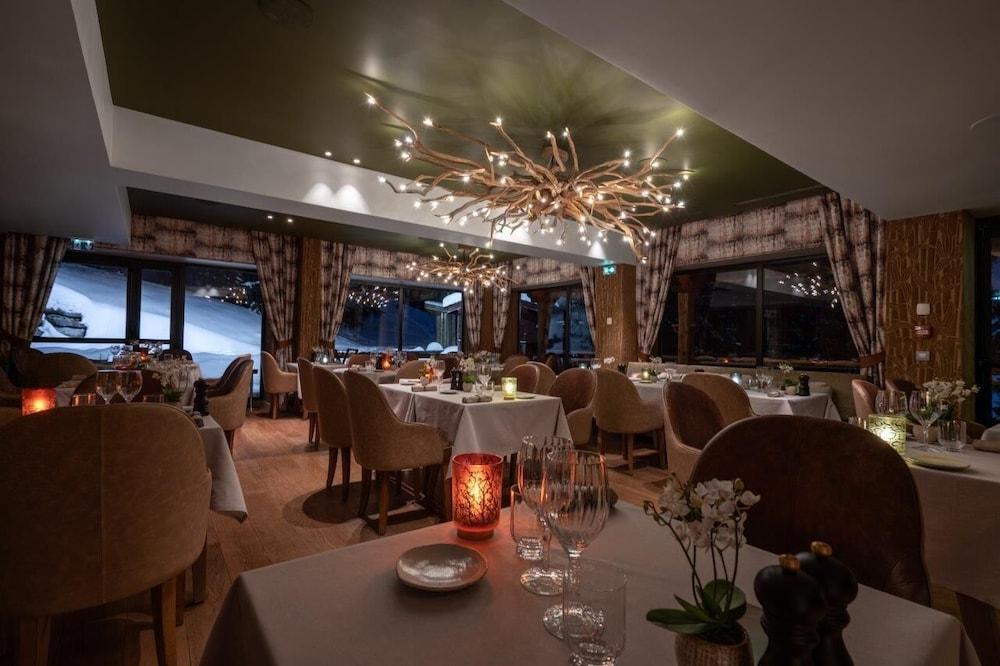 restaurant cafeteria