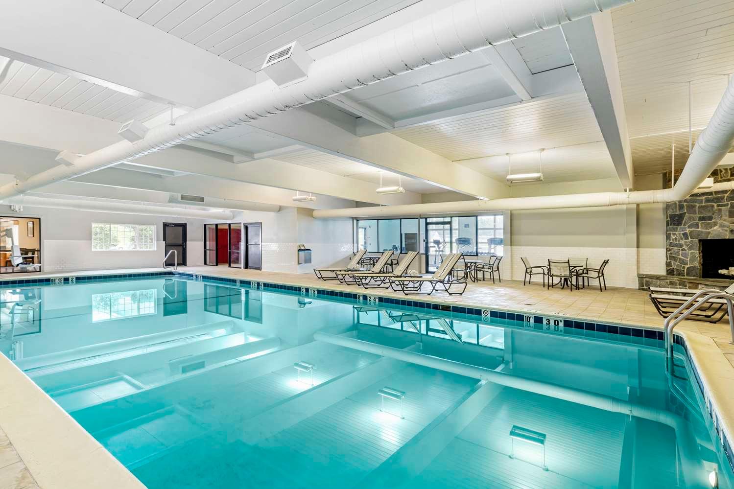 swimming pool spa