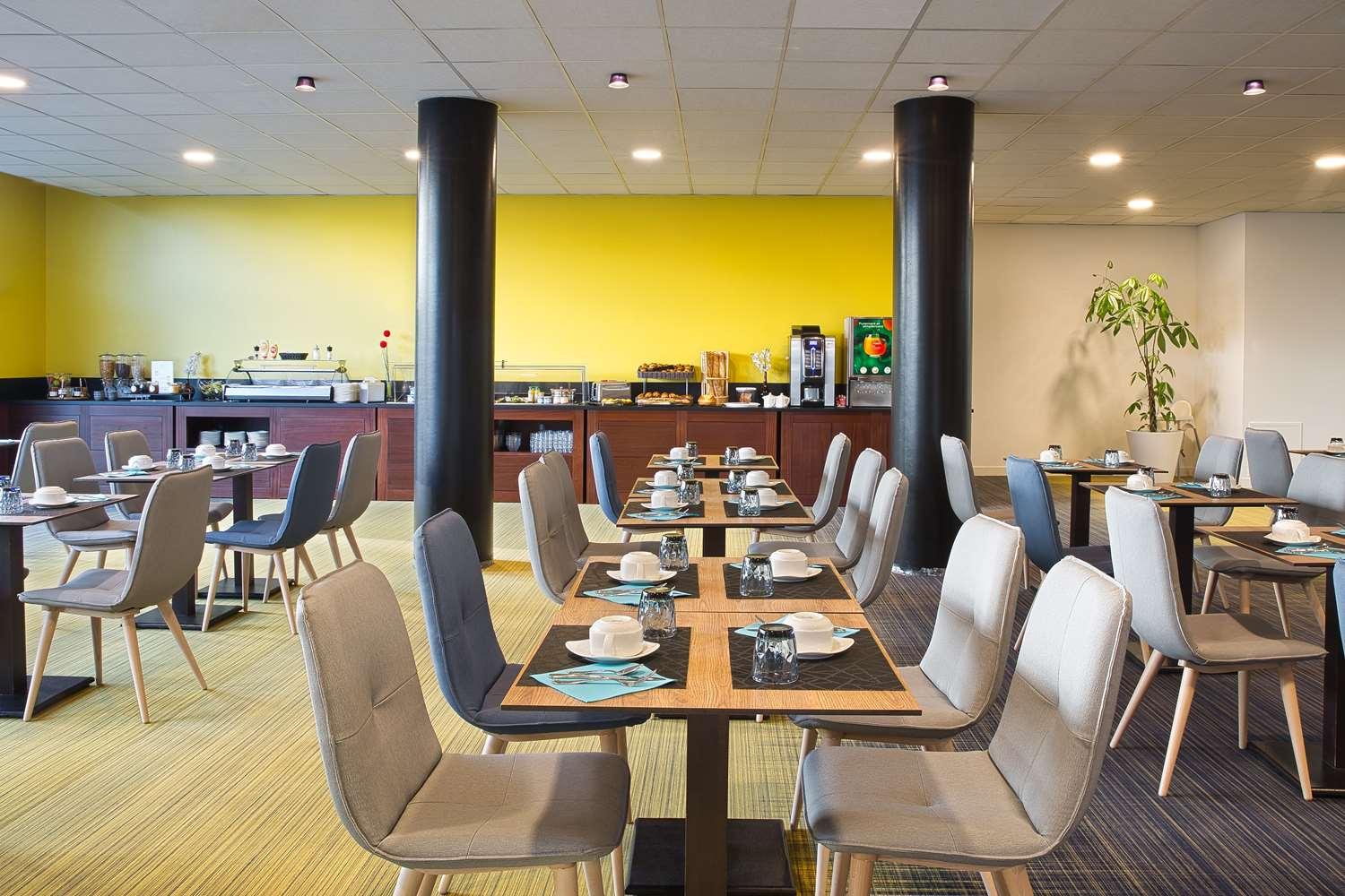 restaurant cafeteria