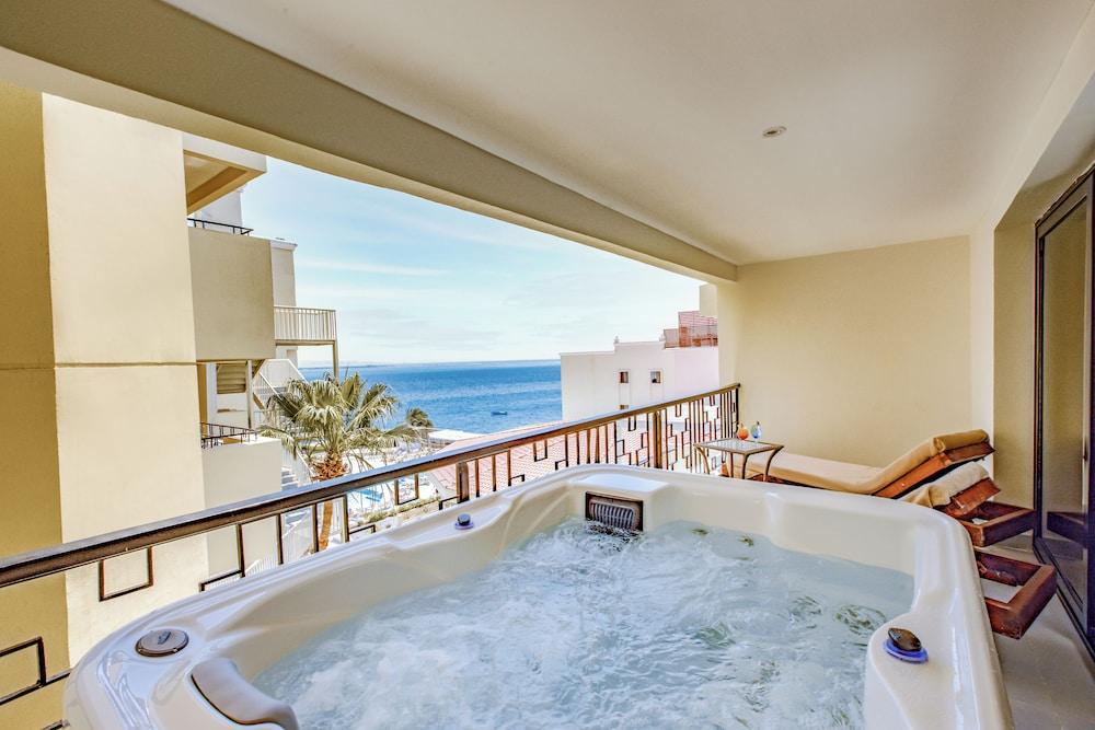 swimming pool spa