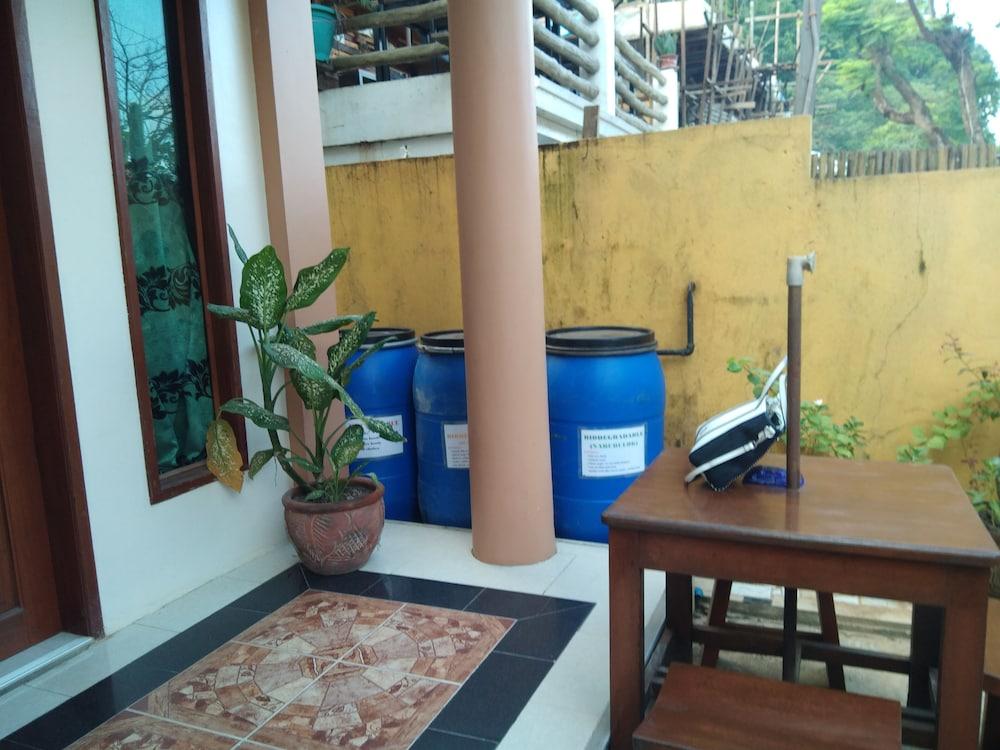 swimming pool spa