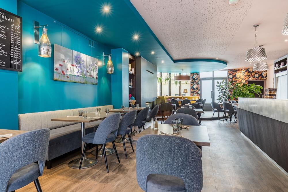 restaurant cafeteria