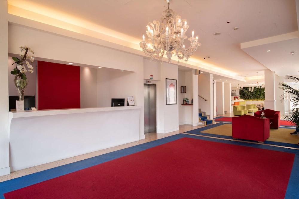 lobby