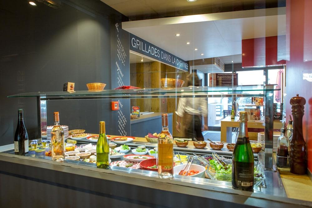 restaurant-cafeteria