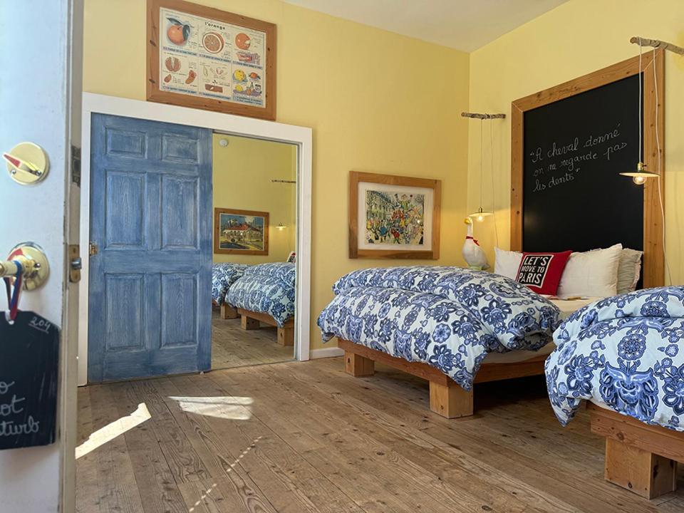 rooms